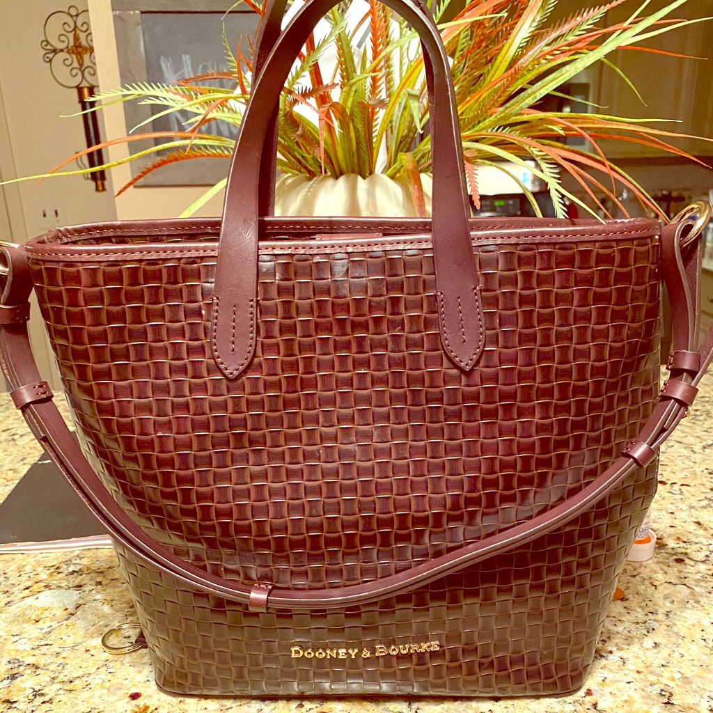 Dooney And Bourke Lillian Tote